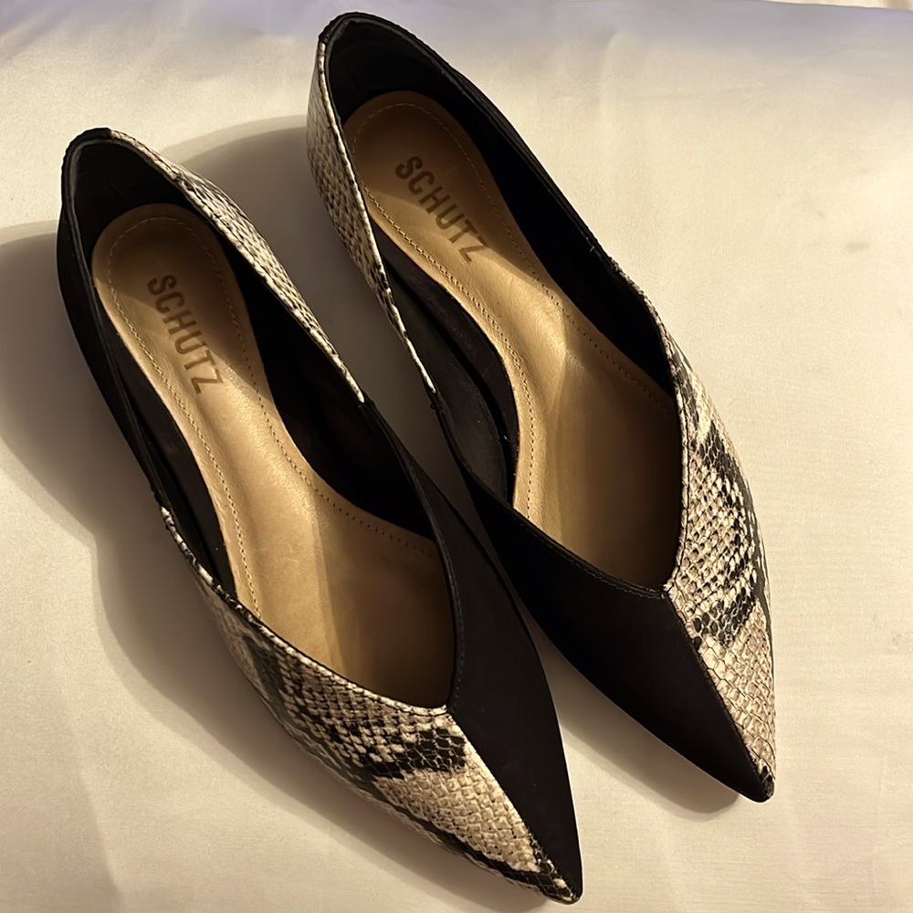Schutz Women's Natural Katiely Leather Snakeskin Print Loafer Flats Slip On